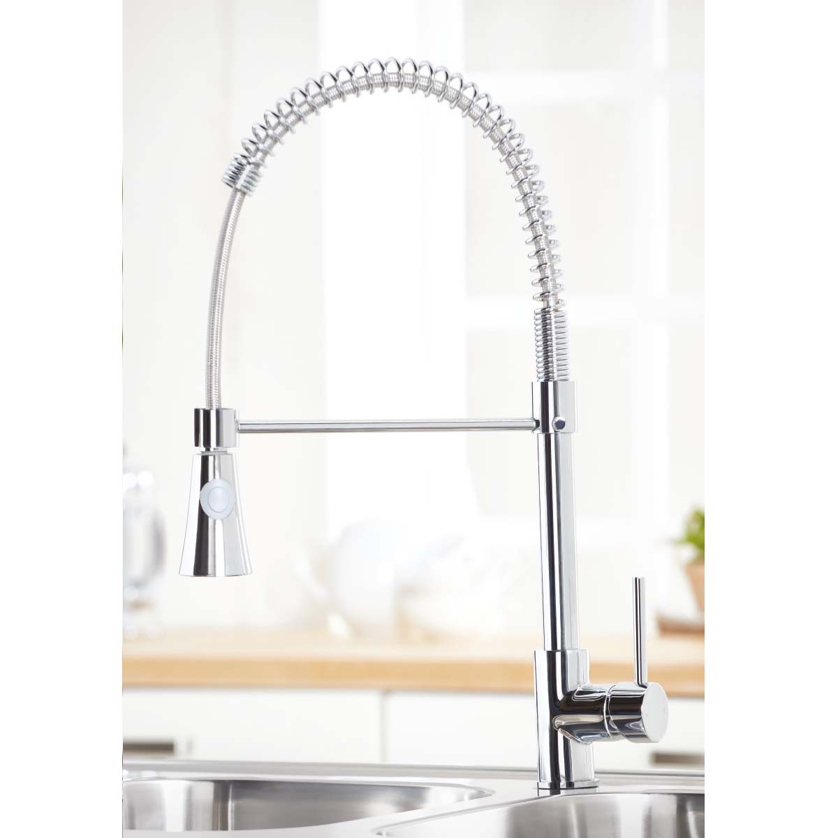 Scudo Tirare Chrome Spring Pull-Out Kitchen Mixer Tap